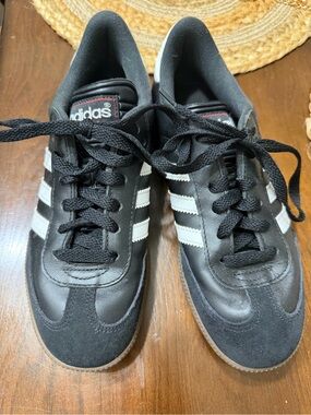 Adidas women’s Black & White Samba Sneakers